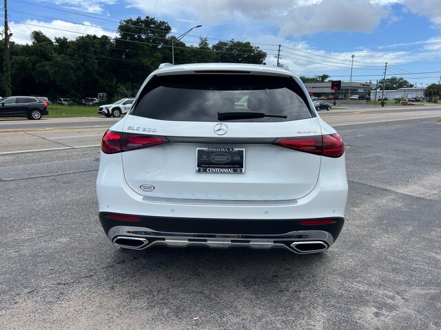 2024 Mercedes Benz GLC 300 4MATIC photo 4
