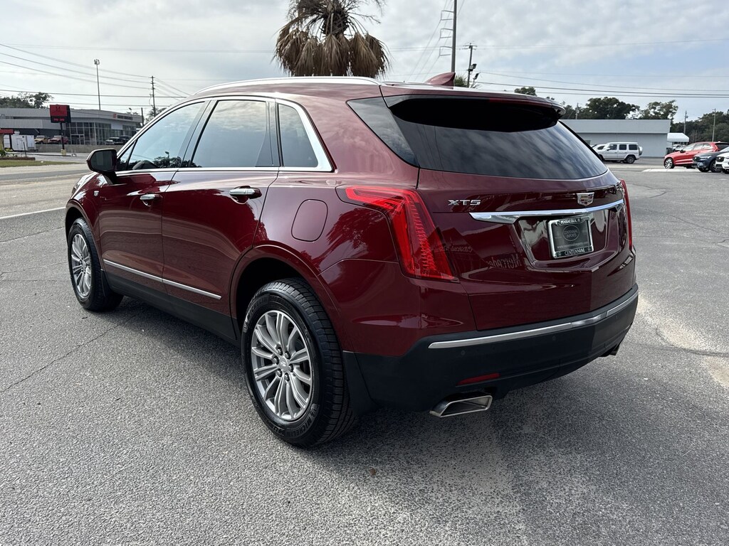 Used 2017 Cadillac XT5 Luxury SUV