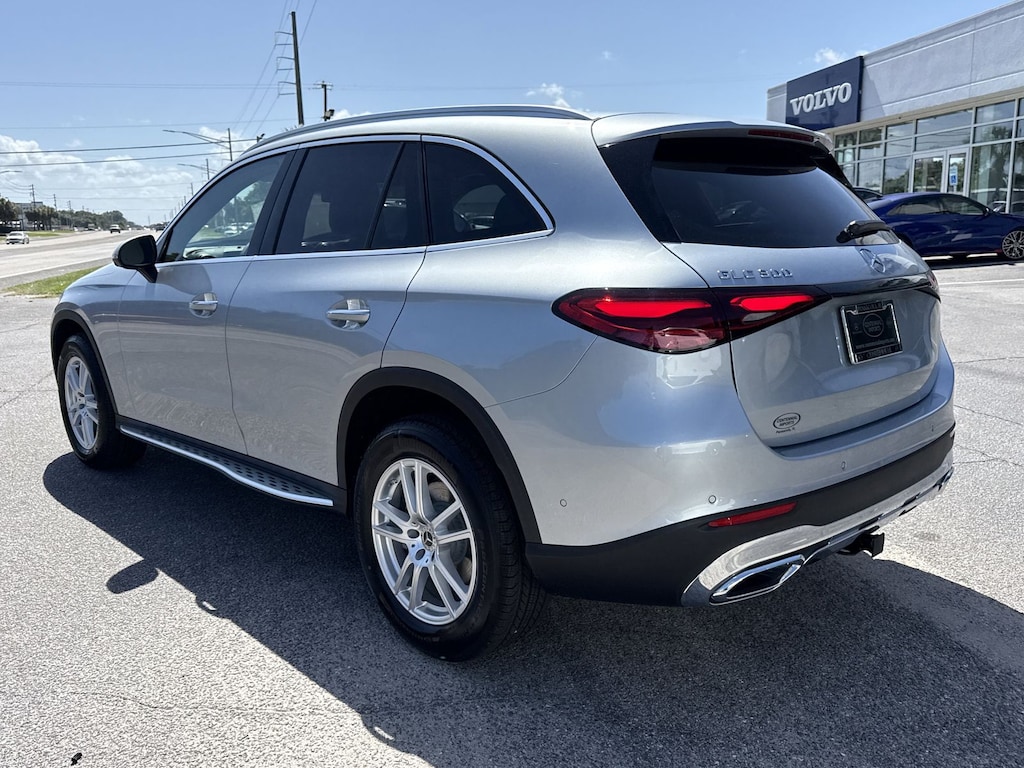 New 2026 Mercedes-Benz GLC 300 SUV