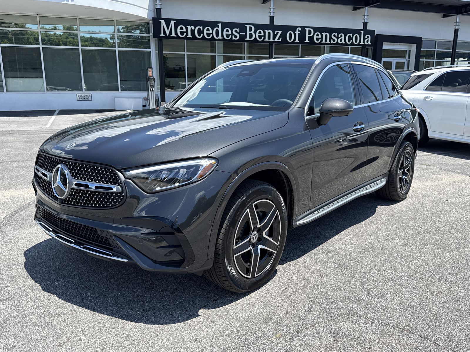 2026 Mercedes-Benz GLC Base