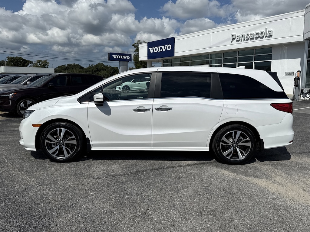 Used 2024 Honda Odyssey Touring Minivan/Van