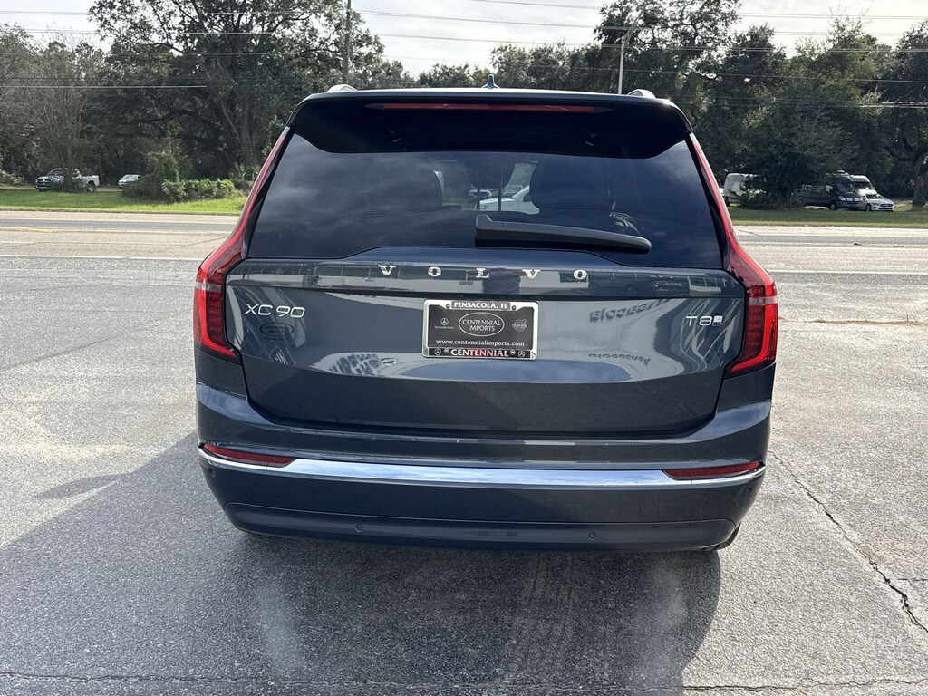 New 2026 Volvo XC90 plug-in hybrid T8 Ultra 7-Seater SUV