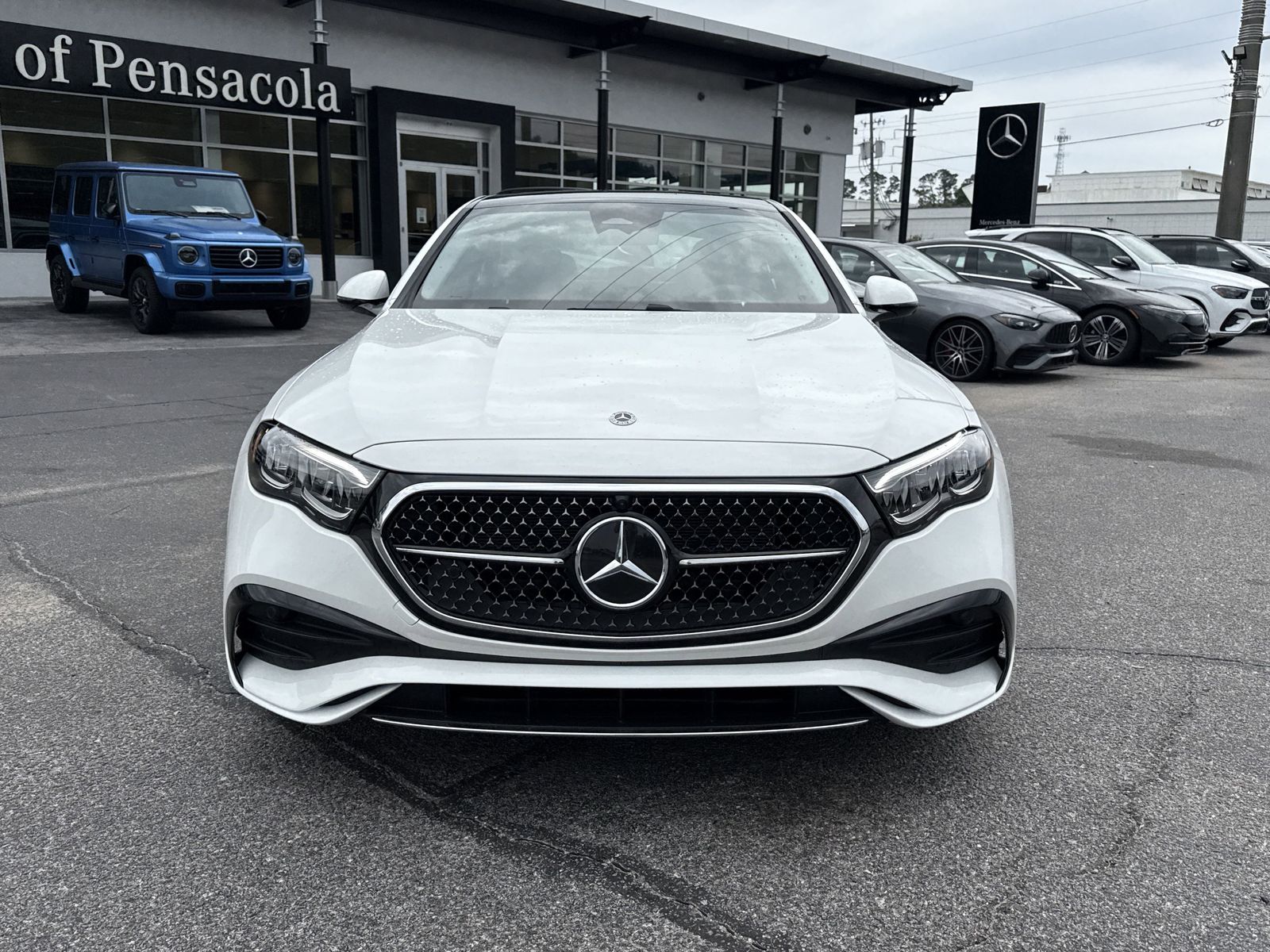 2025 Mercedes-Benz E-Class E350 - Photo 8