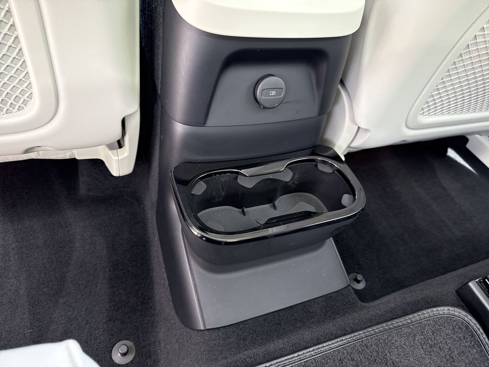 2024 Volvo XC90 Plus - Photo 12