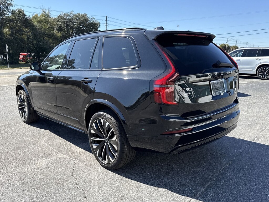 New 2026 Volvo XC90 B6 Ultra Dark Theme 7-Seater SUV