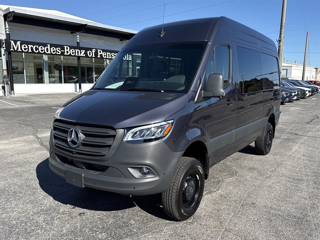 New 2025 Mercedes-Benz Sprinter 2500 Standard Roof 4-Cyl Diesel HO Van Crew Van