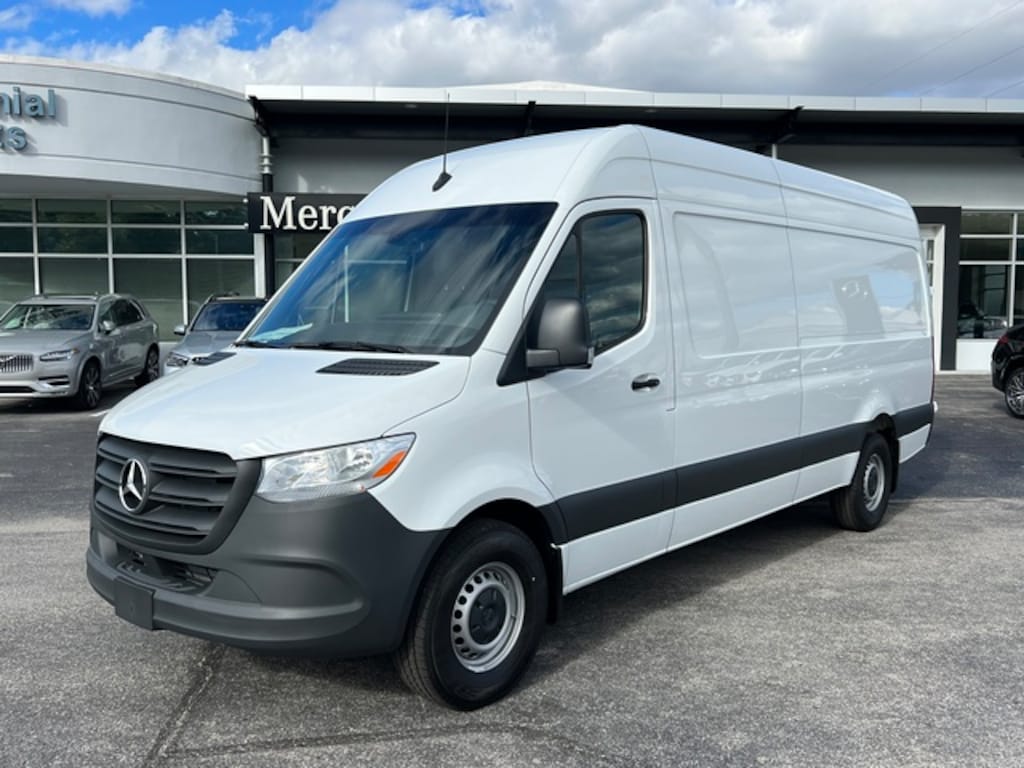 New 2024 Mercedes-Benz Sprinter 2500 High Roof 4-Cyl Diesel Van