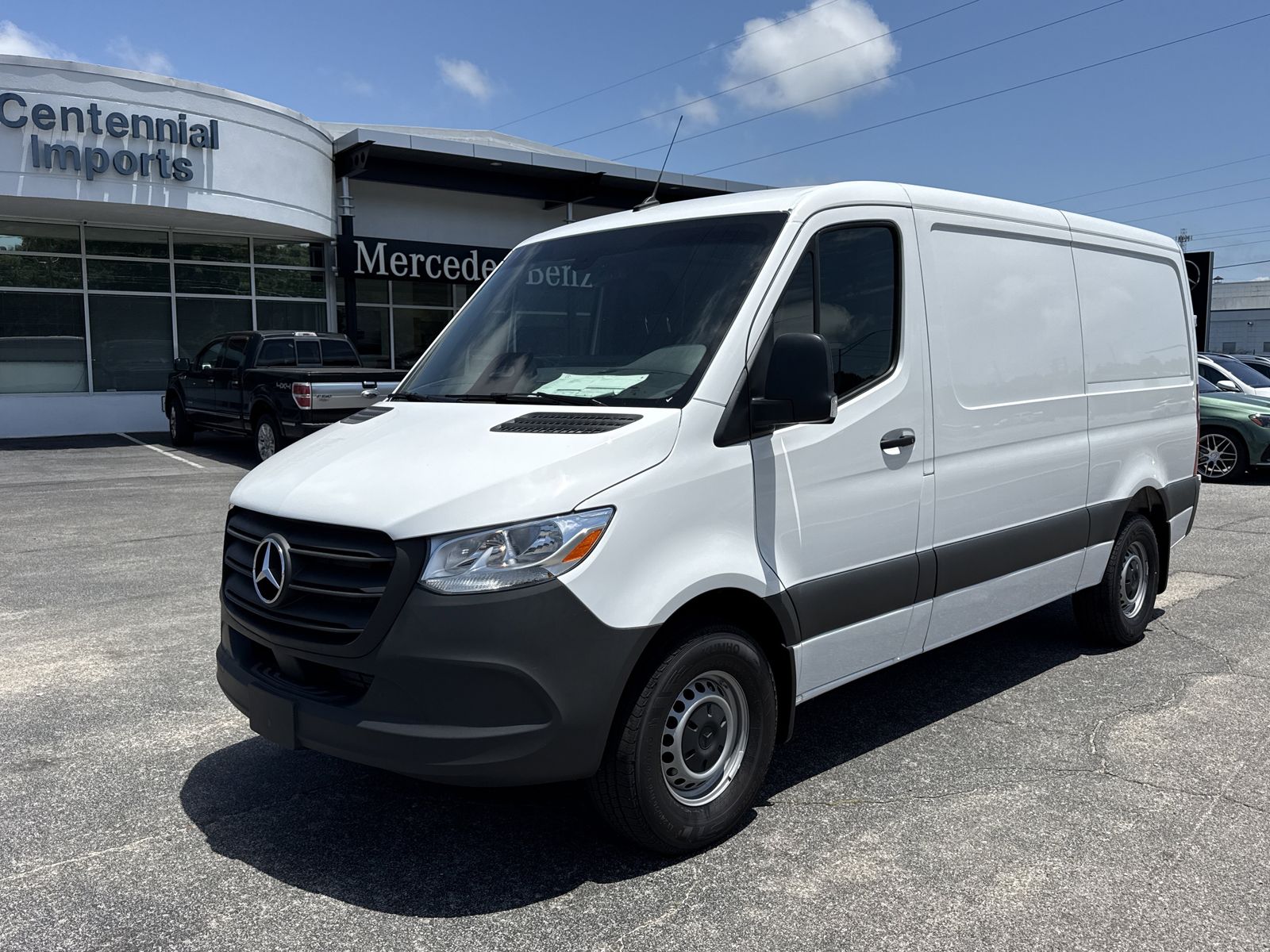 2026 Mercedes-Benz Sprinter 2500 144 WB's photo