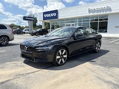 2024 Volvo S60 Recharge Plug-In Hybrid Ultimate Sedan
