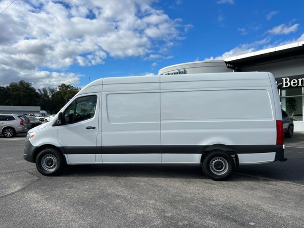 New 2024 Mercedes-Benz Sprinter 2500 High Roof 4-Cyl Diesel Van