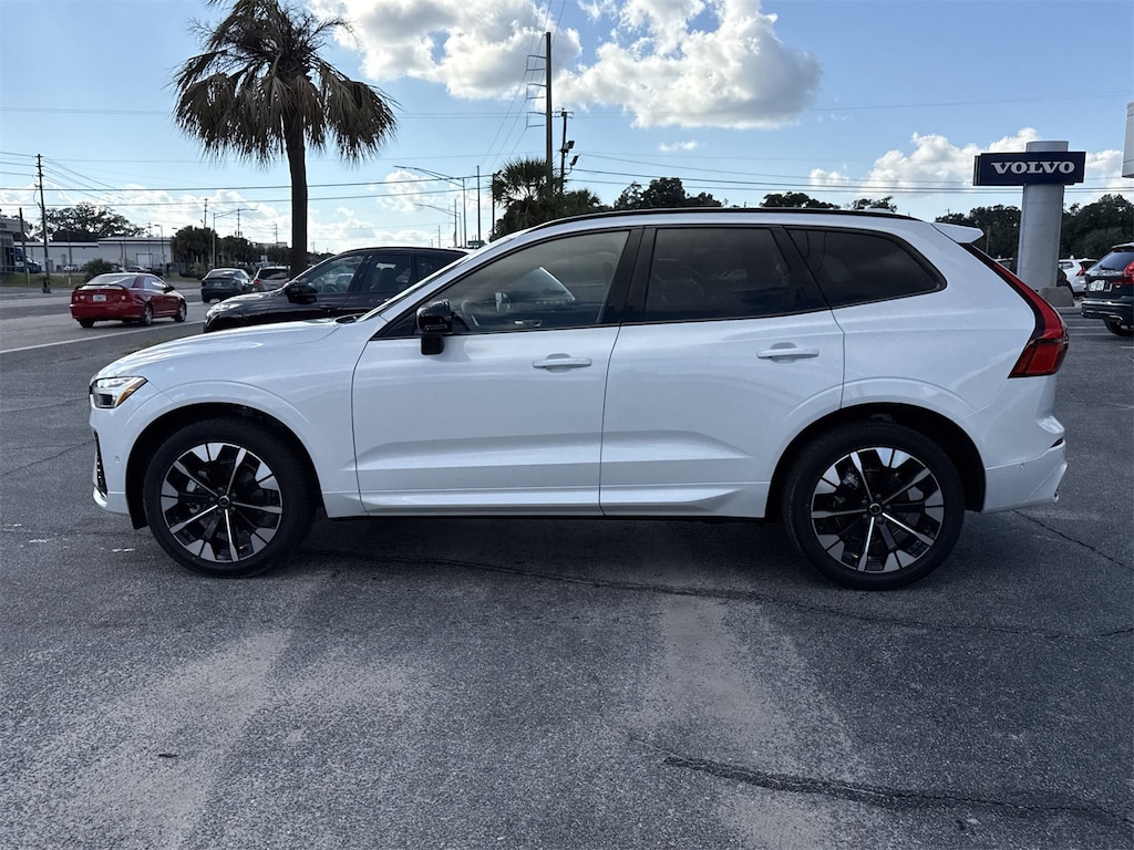 New 2026 Volvo XC60 B5 Plus SUV