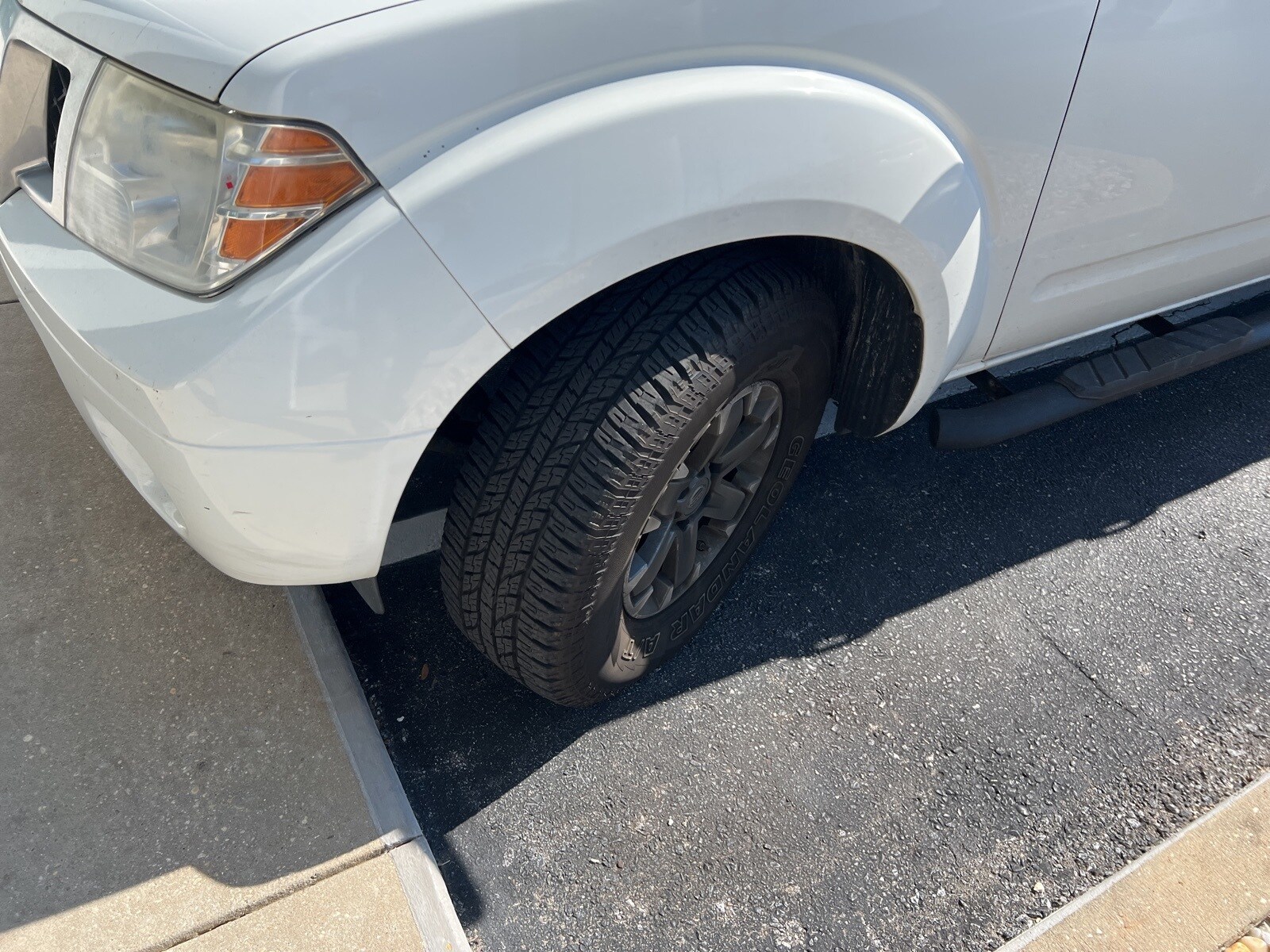 2016 Nissan Frontier Desert Runner photo 4