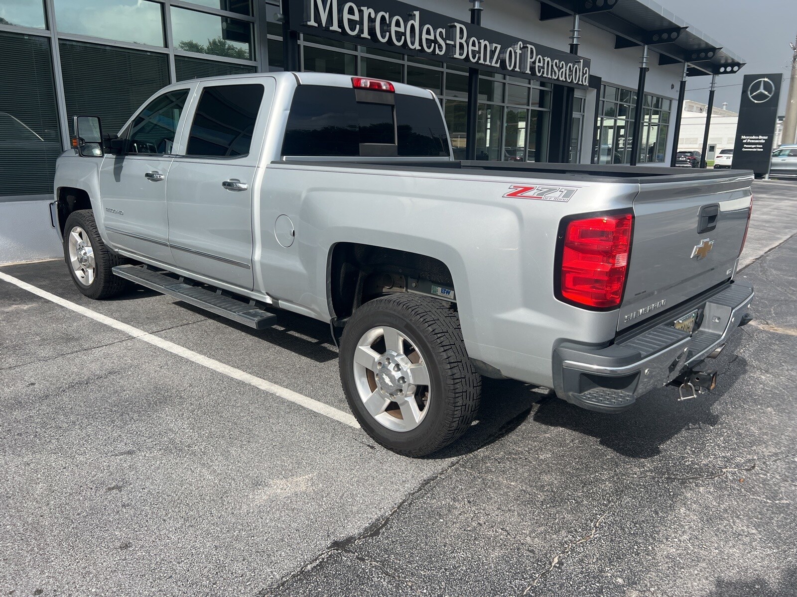 2017 Chevrolet Silverado 2500HD LTZ photo 3
