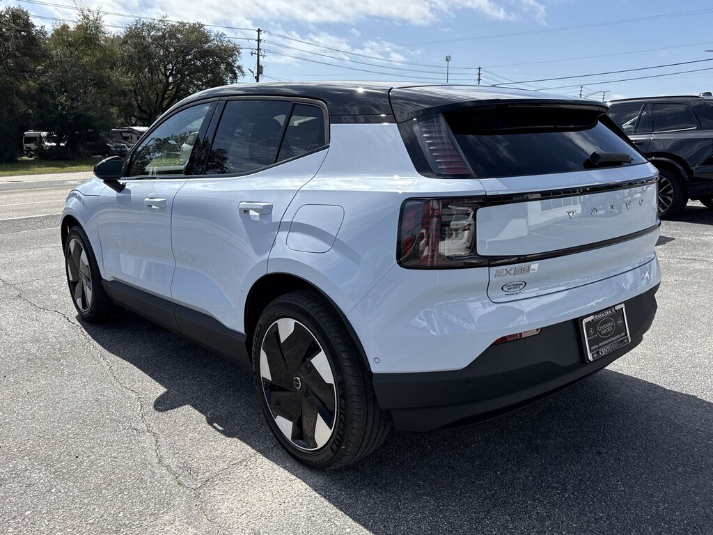 New 2026 Volvo EX30 Twin Motor Ultra SUV