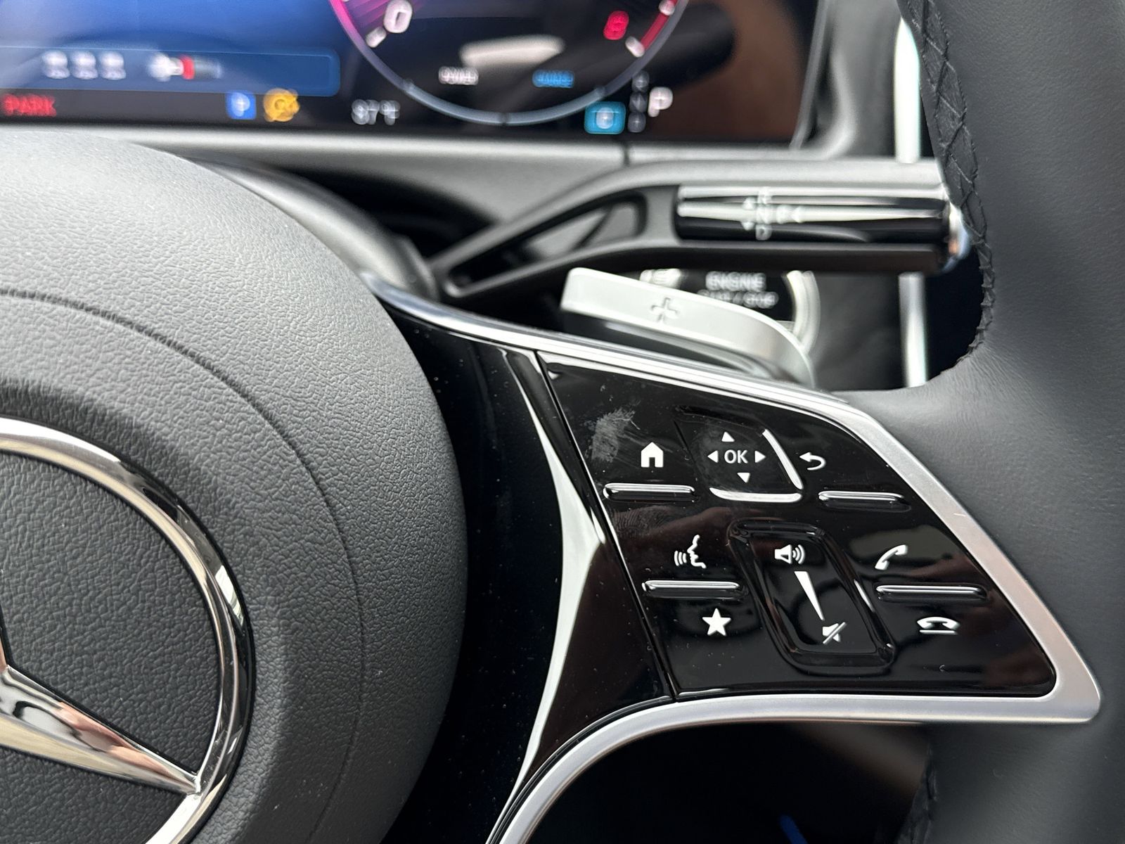 2025 Mercedes-Benz E-Class E350 - Photo 23