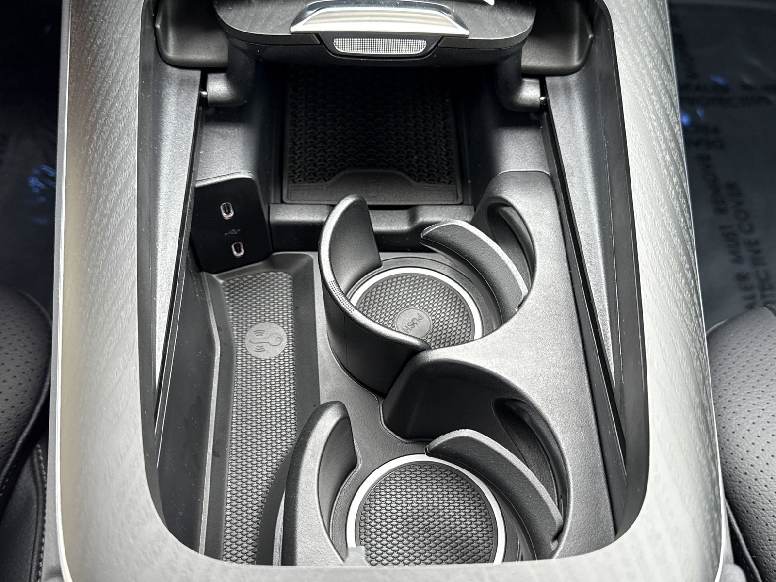 2025 Mercedes-Benz E-Class E350 - Photo 31