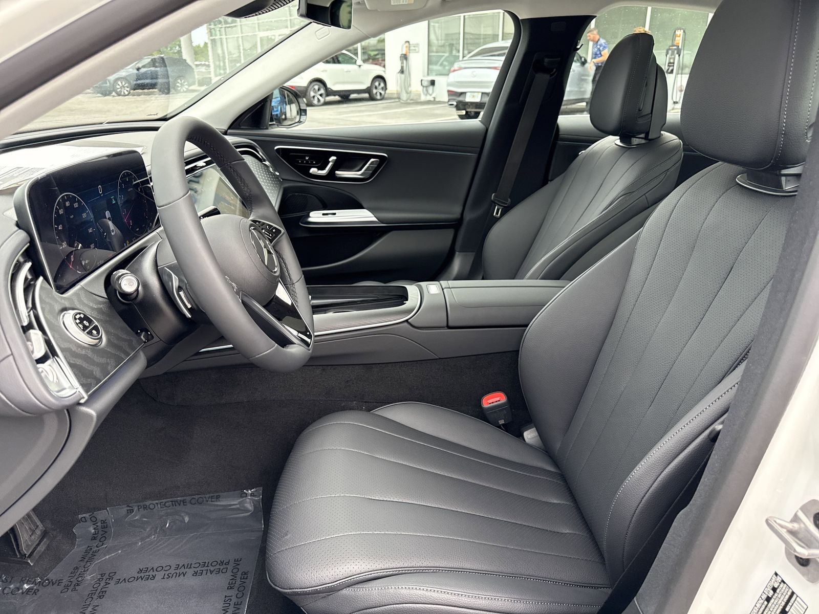 2025 Mercedes-Benz E-Class E350 - Photo 10