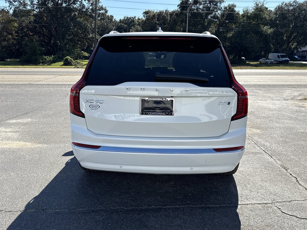 New 2026 Volvo XC90 B5 Core SUV