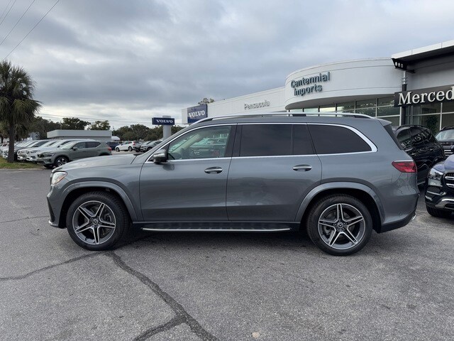 2025 Mercedes Benz GLS 450 4MATIC photo 2