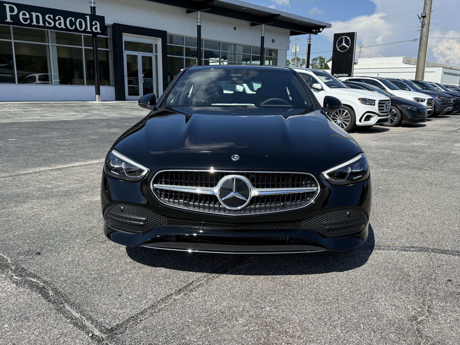 2025 Mercedes-Benz C-Class Sedan C 300 - Photo 8
