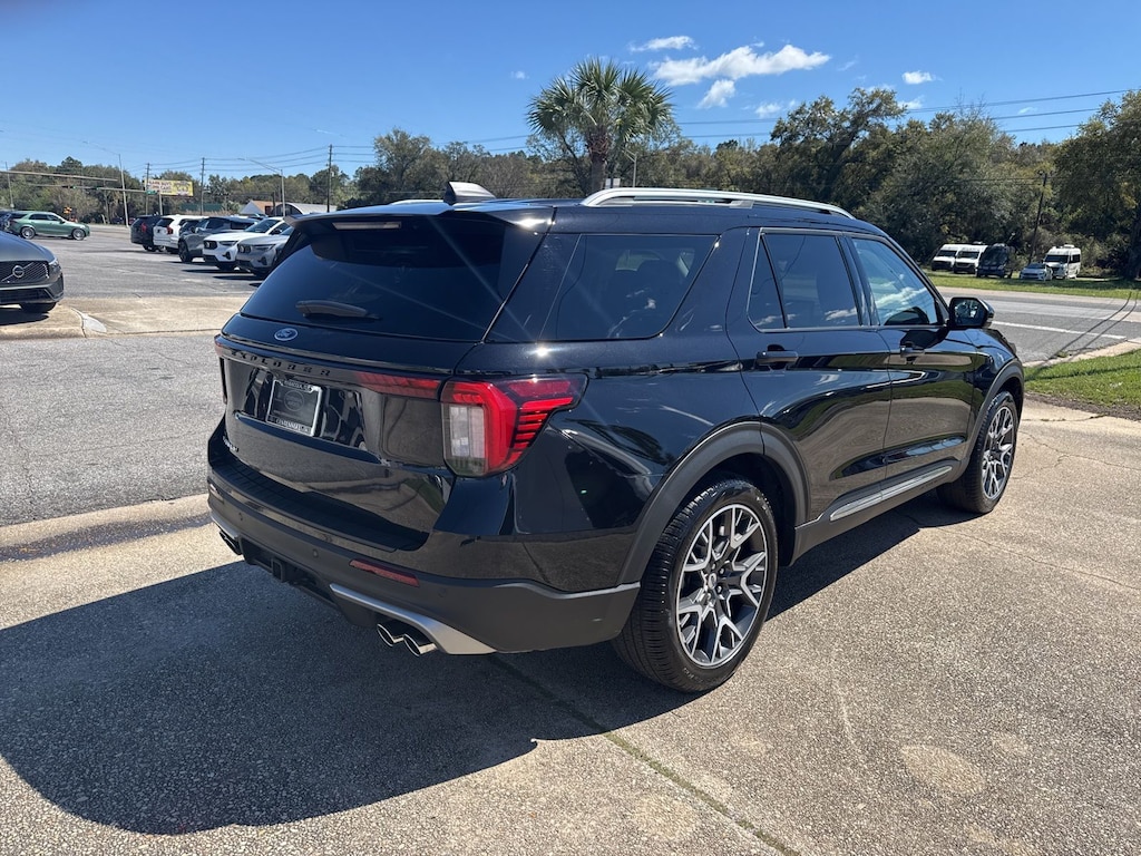 Used 2025 Ford Explorer Platinum SUV
