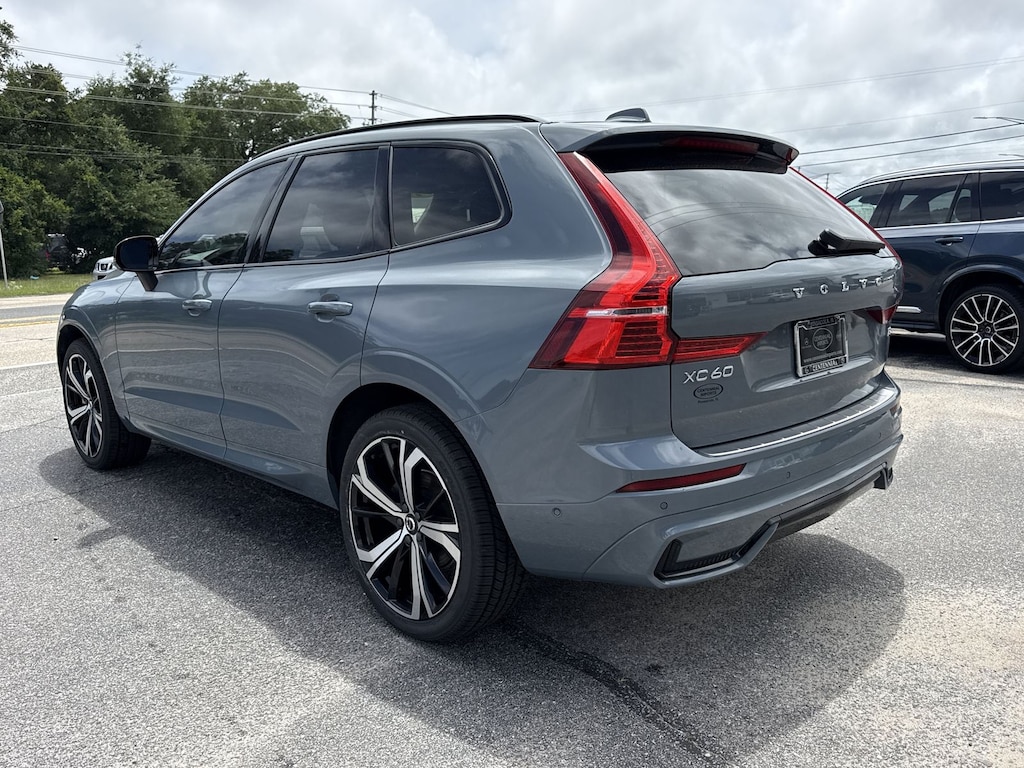 Used 2023 Volvo XC60 B5 Ultimate Dark Theme SUV