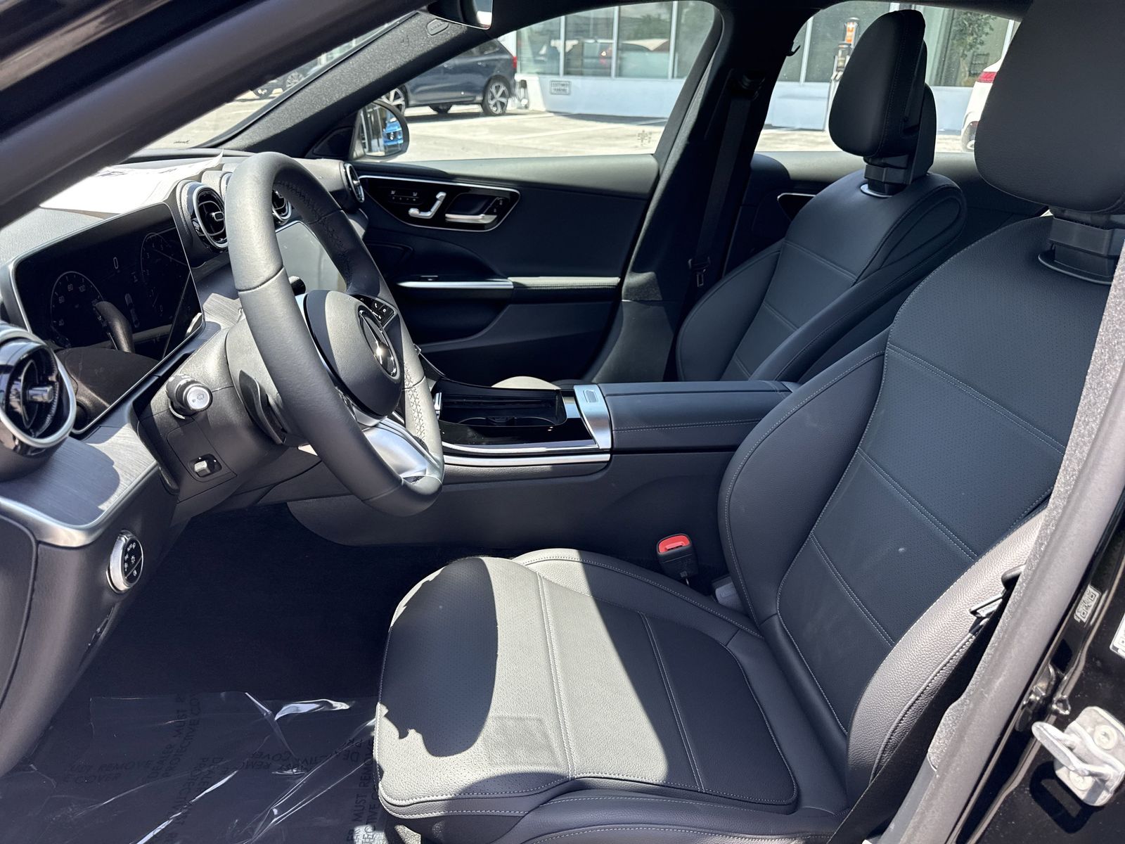 2025 Mercedes-Benz C-Class Sedan C 300 - Photo 10