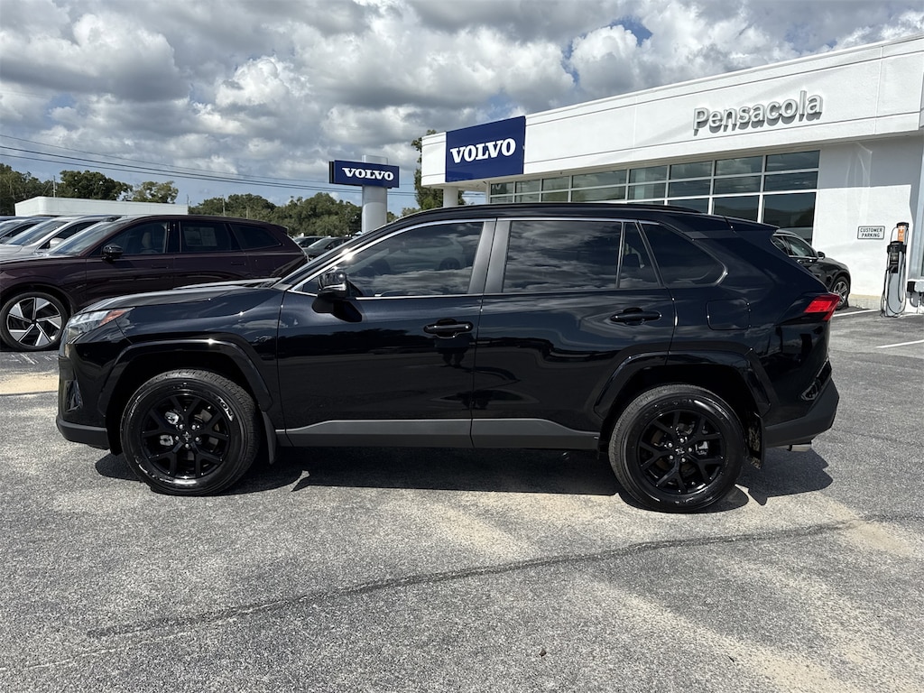 Used 2025 Toyota RAV4 XLE SUV