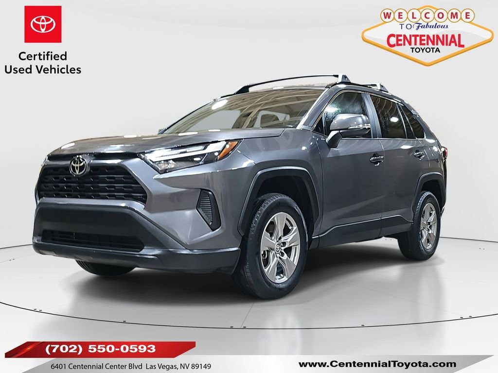 2024 Toyota RAV4 XLE's photo
