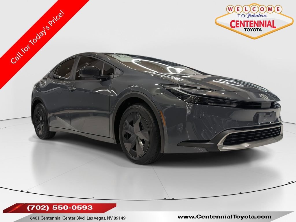 2026 Toyota Prius SE's photo