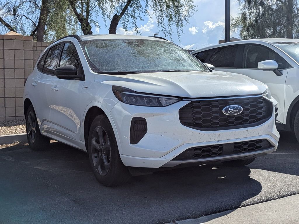 2024 Ford Escape ST-Line photo 3
