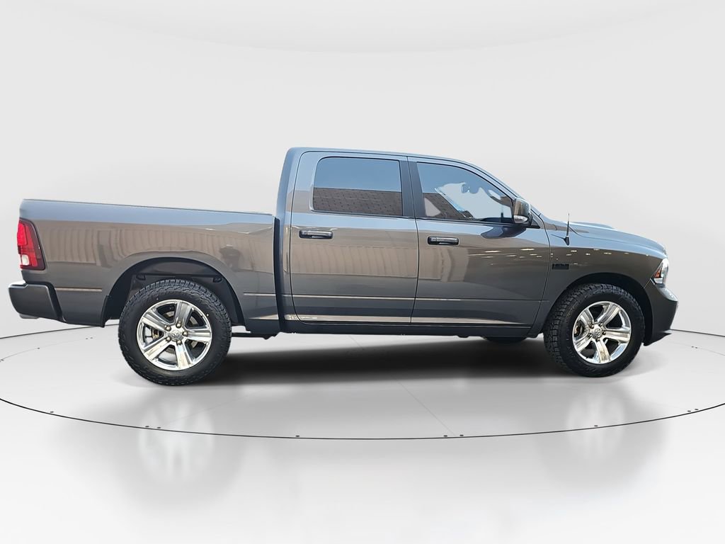 2017 Ram 1500 Sport photo 4