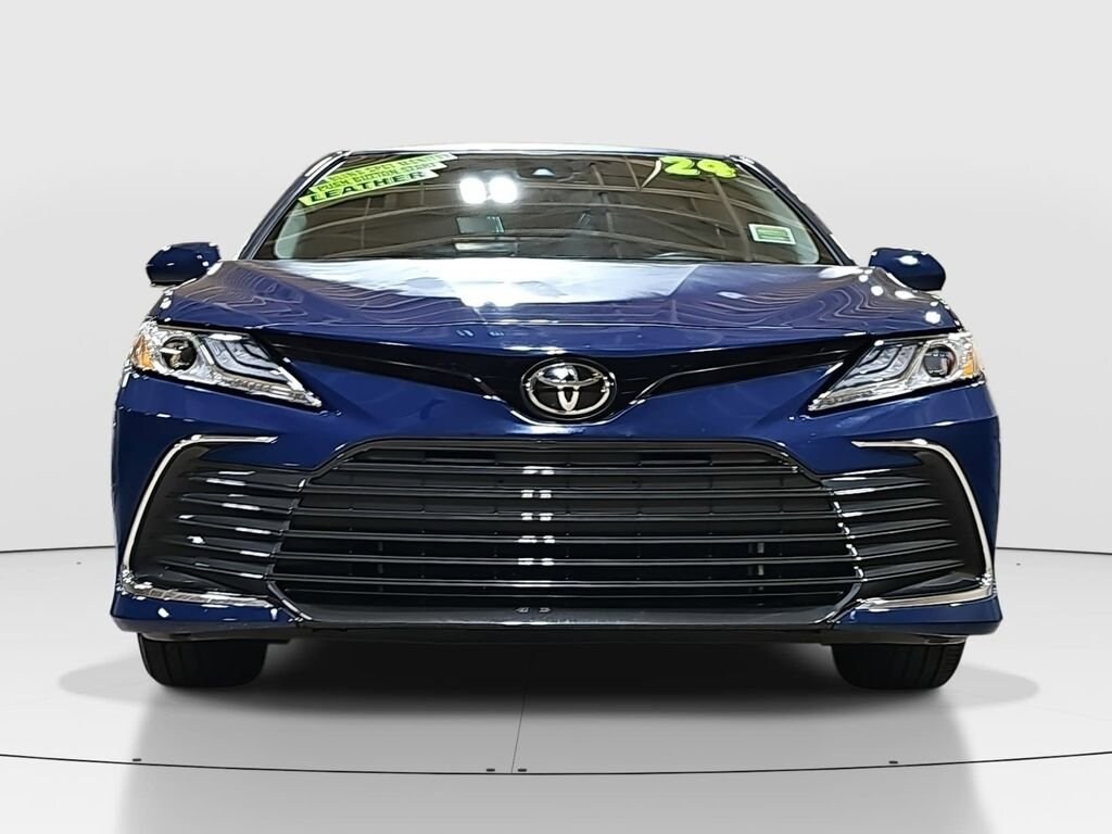 2024 Toyota Camry XLE photo 2