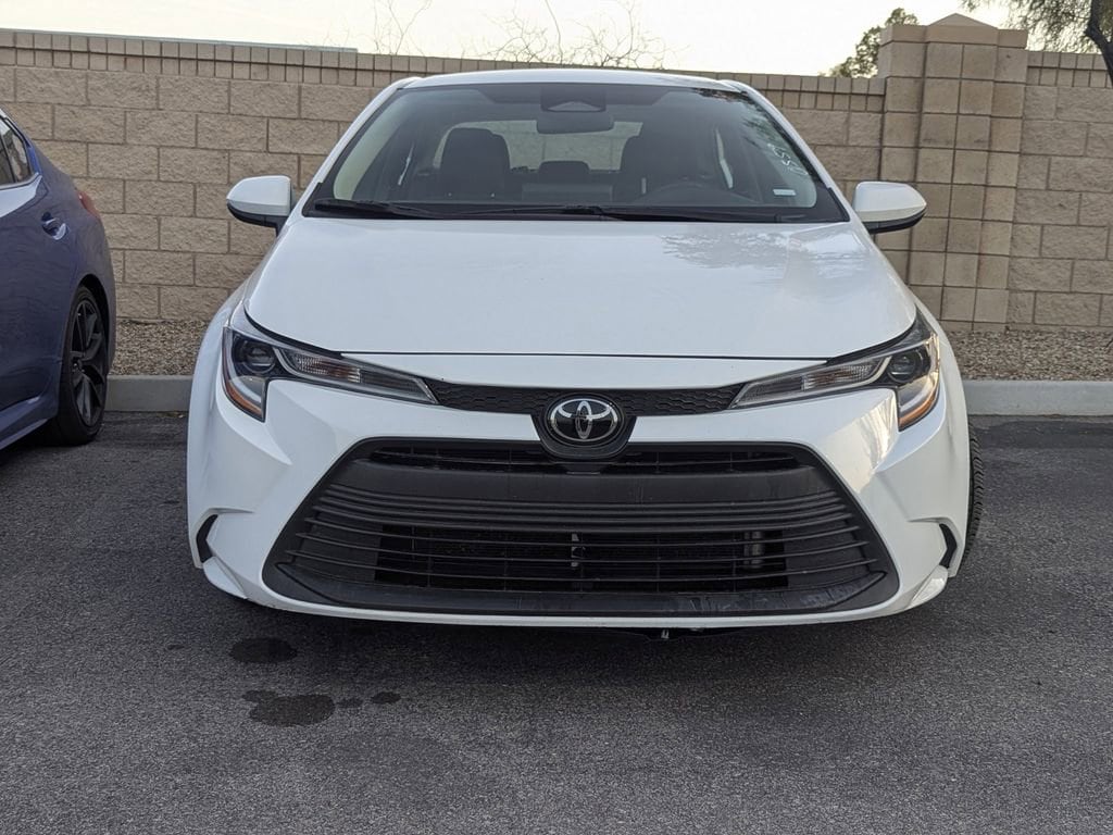 Used 2024 Toyota Corolla LE with VIN 5YFB4MDEXRP090559 for sale in Northfield, Minnesota