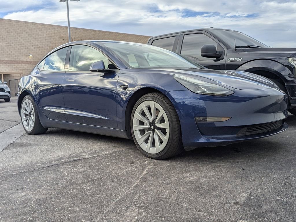 2023 Tesla Model 3 Long Range photo 3