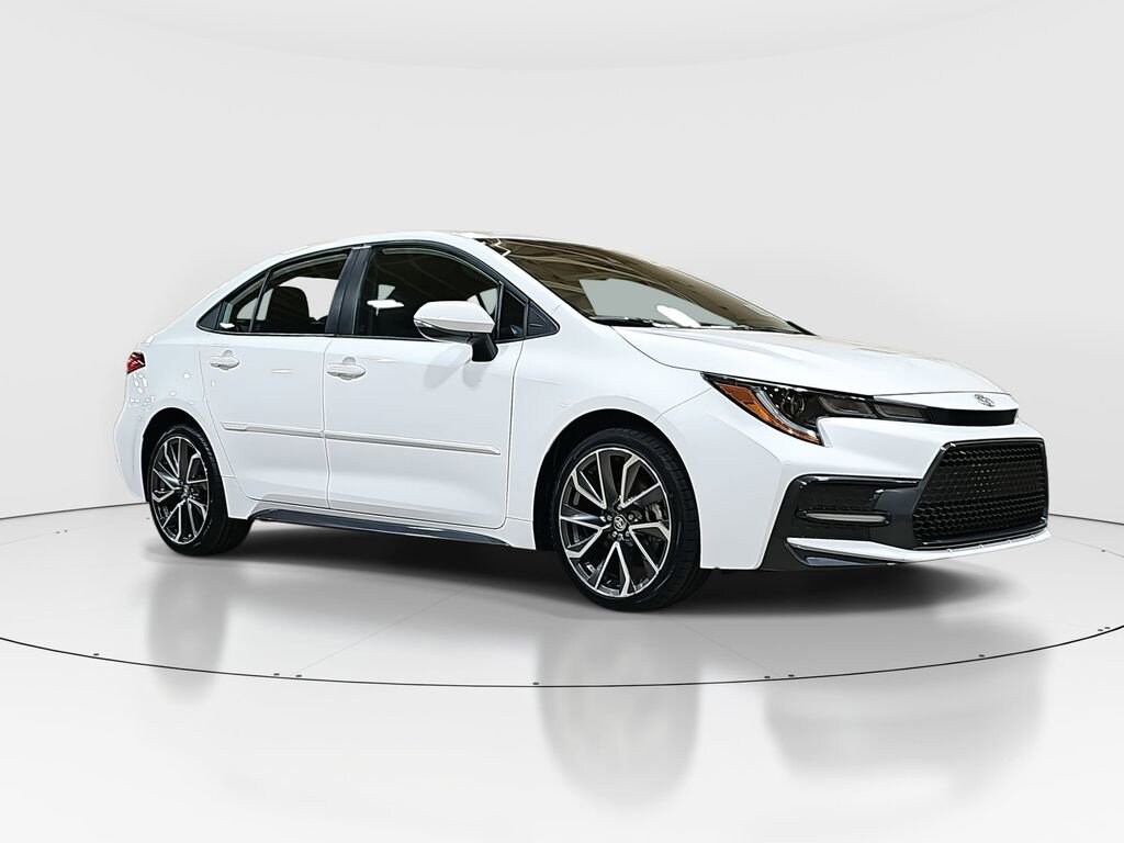 2022 Toyota Corolla SE photo 3