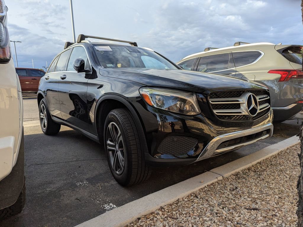 2016 Mercedes Benz GLC 300 photo 3