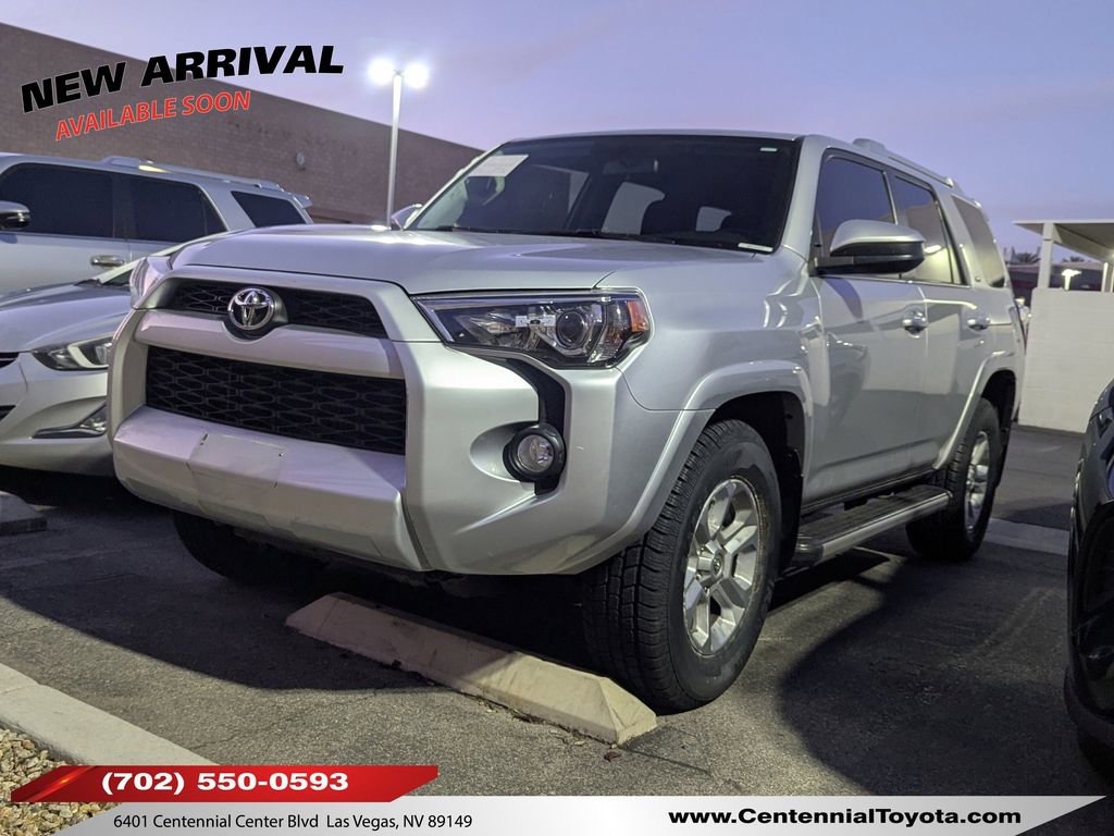 2015 Toyota 4Runner SR5's photo