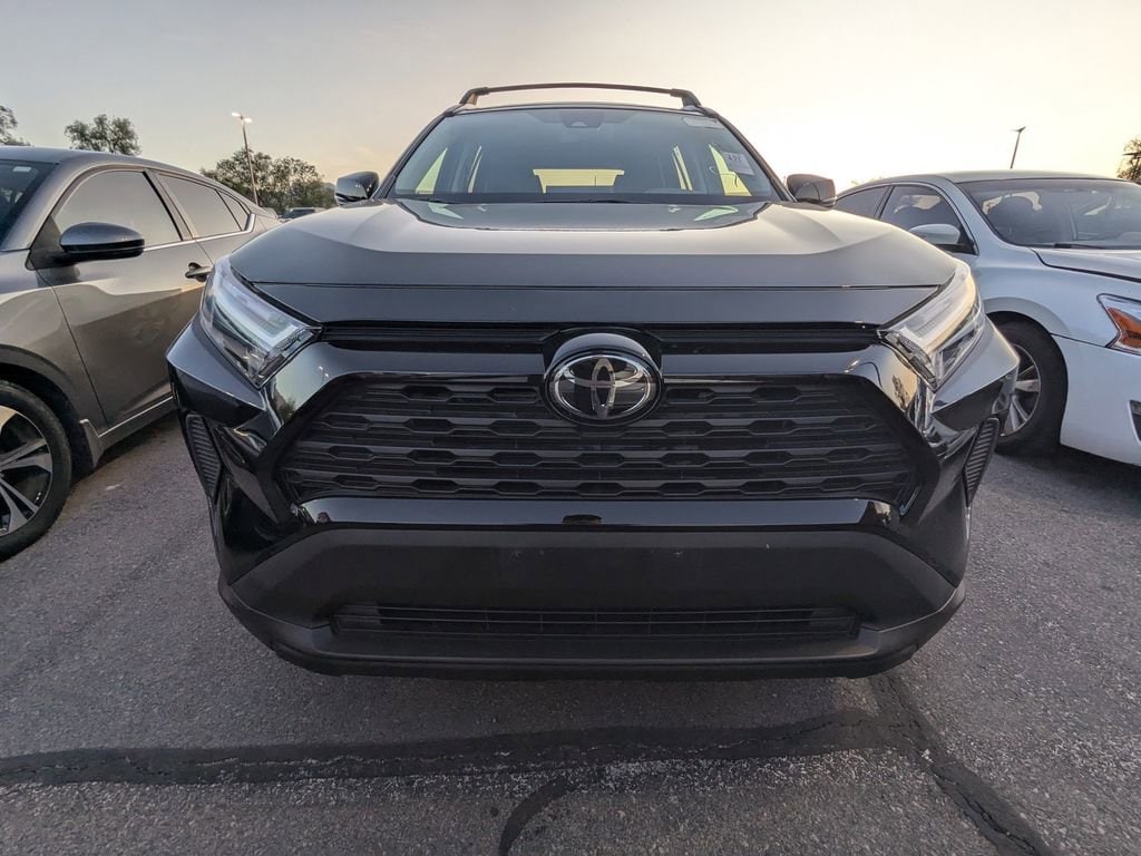 Used 2022 Toyota RAV4 XLE with VIN 2T3W1RFVXNC199268 for sale in Northfield, Minnesota