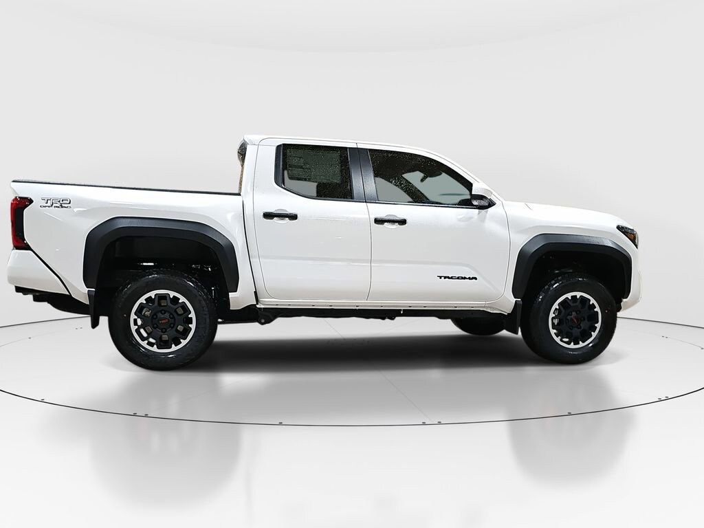 2026 Toyota Tacoma TRD Off-Road 4x4 Double Cab photo 4