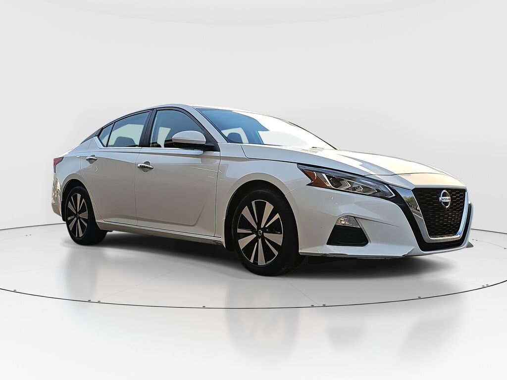 2022 Nissan Altima 2.5 SV photo 3