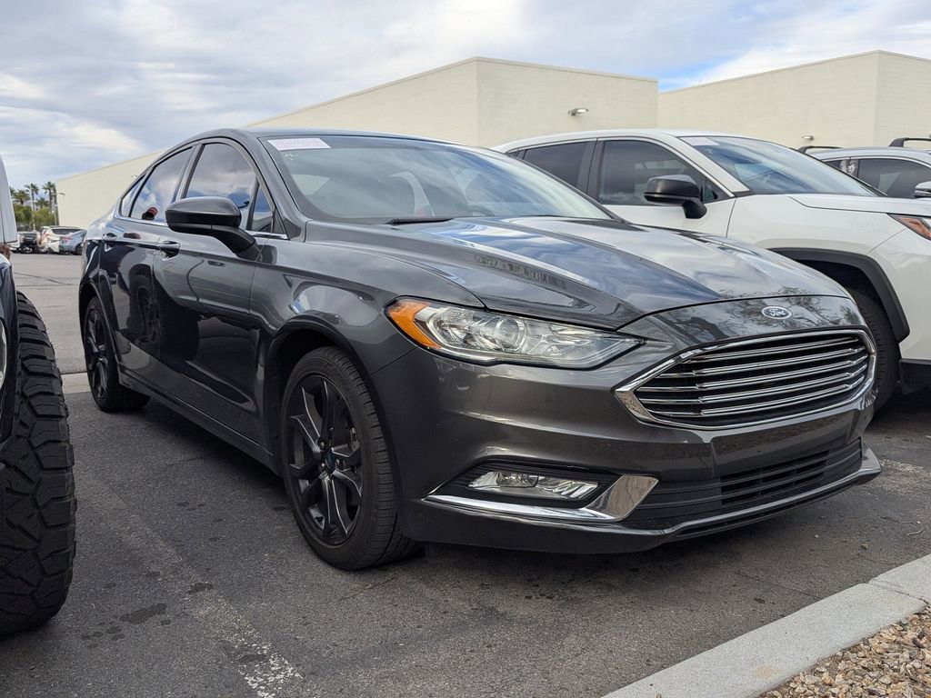 2018 Ford Fusion SE photo 3