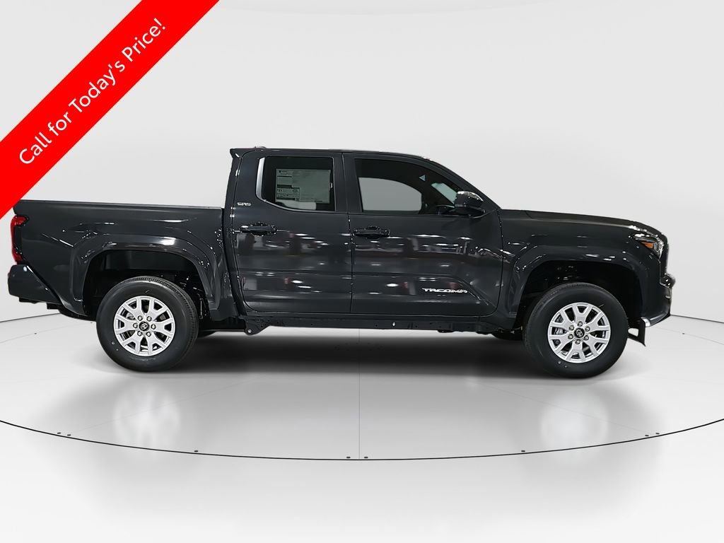 2025 Toyota Tacoma SR5 photo 4