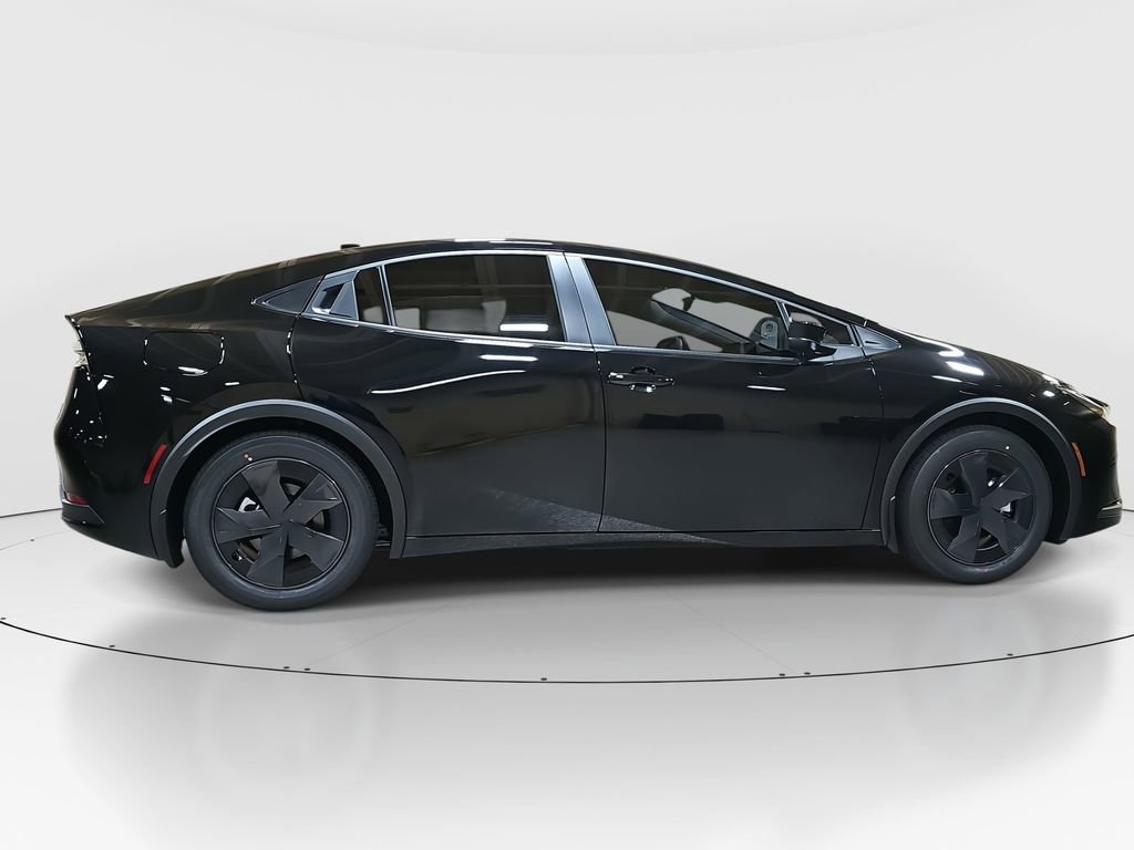 2026 Toyota Prius Plug-in Hybrid SE photo 4