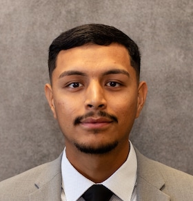 Staff member Ramon Gomez from 57b6b8b0b911