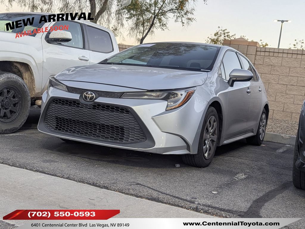 2021 Toyota Corolla LE's photo