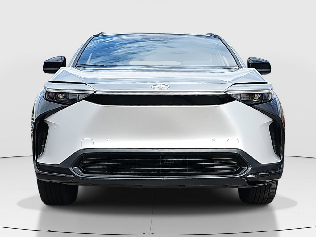2024 Toyota bZ4X XLE photo 2