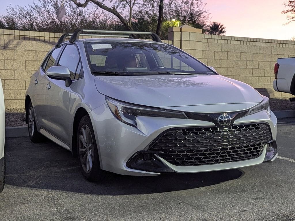 Certified 2025 Toyota Corolla Hatchback SE Hatchback