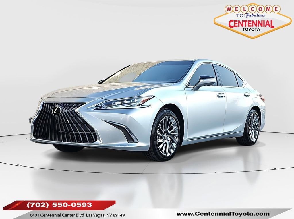 2025 Lexus ES Hybrid 300h Luxury's photo