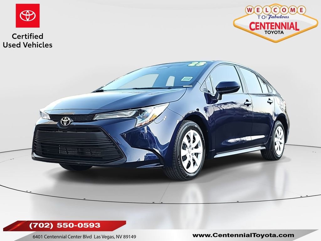 2023 Toyota Corolla LE's photo